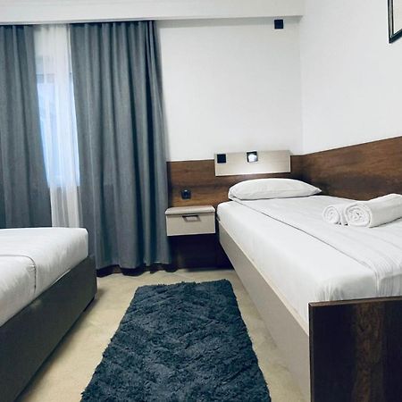 Kollar D Guest House - Prenociste Rooms スボティツァ エクステリア 写真