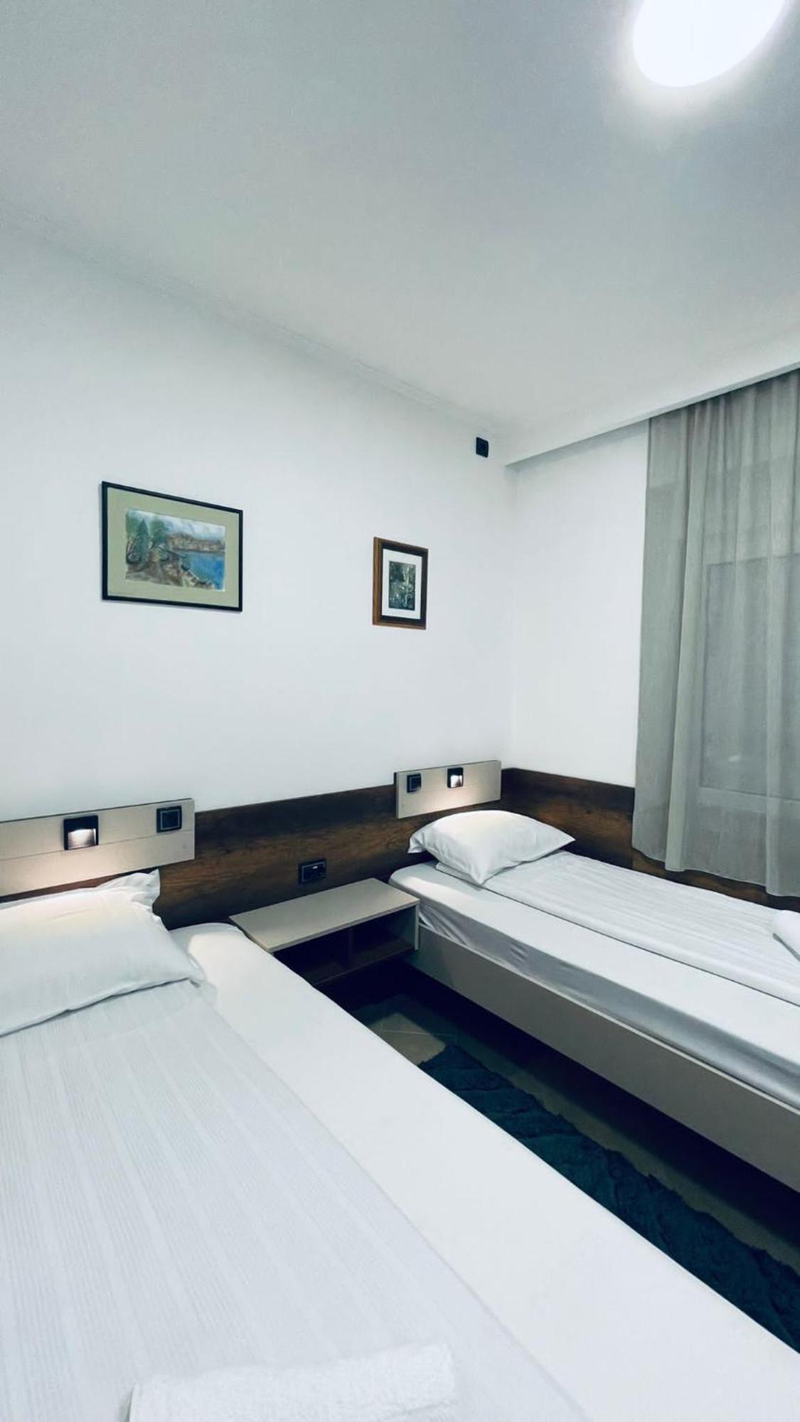 Kollar D Guest House - Prenociste Rooms スボティツァ エクステリア 写真